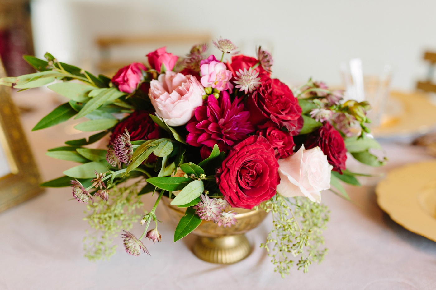 pink-and-red-wedding-centerpiece