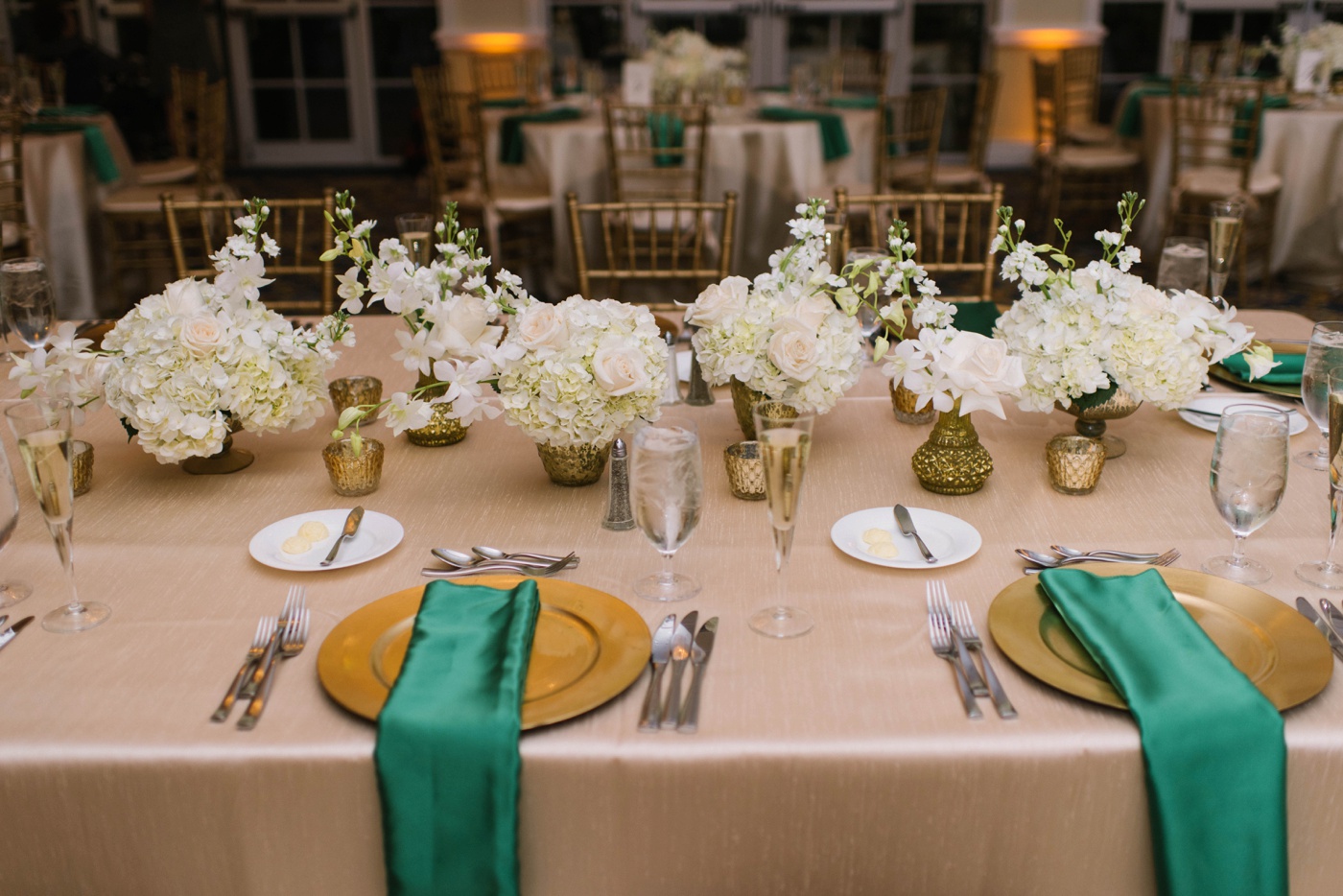 gold and green wedding reception ideas