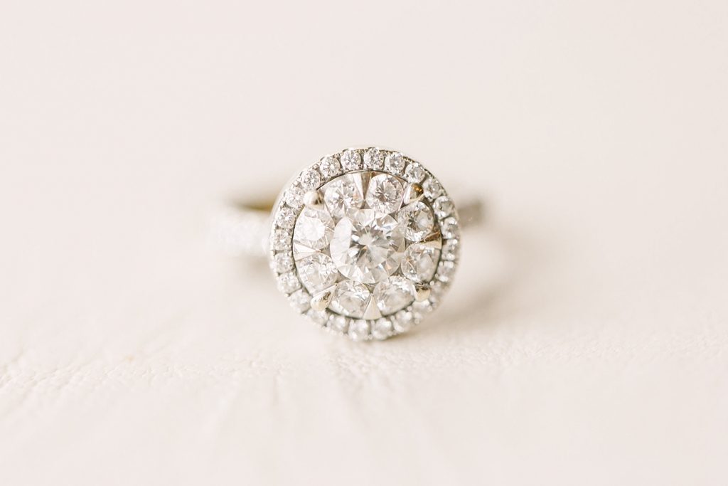 round diamond ring with halo
